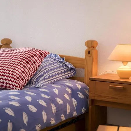 Old Town Hostel *